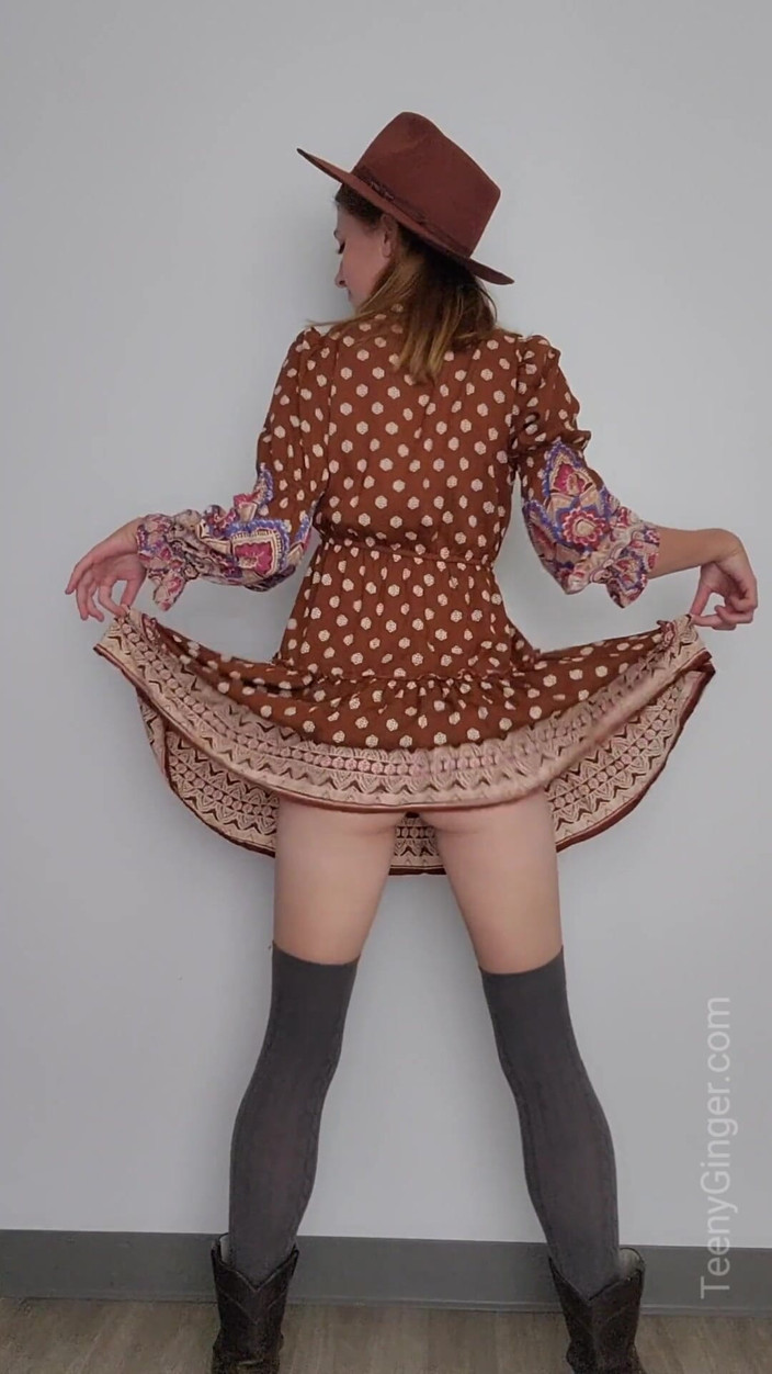 Teeny Ginger: Hey Cowboy - Striptis Muzik