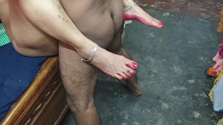 Busty Banuu: Зведена сестра хардкорно трахається, насолоджуючись зі своїм хлопцем