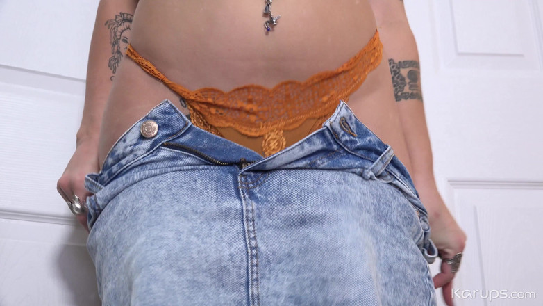 Karups: Його таємна повія