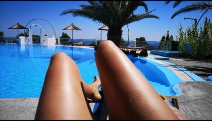 Erotic Tanya: Envoûtés par mes beaux pieds