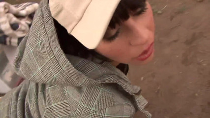 Fresh pussy 18+ LTG: Брюнетка Енджі Мохадп з натуральними цицьками мастурбує наодинці з великими іграшками No1