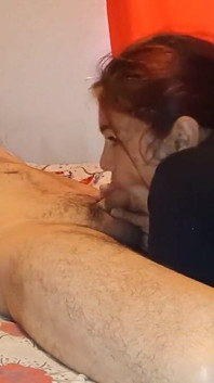 Mijn stiefdochter is erg goed, ze laat me haar de hele tijd neuken in haar mond, poesje, kont en in haar kont klaarkomen