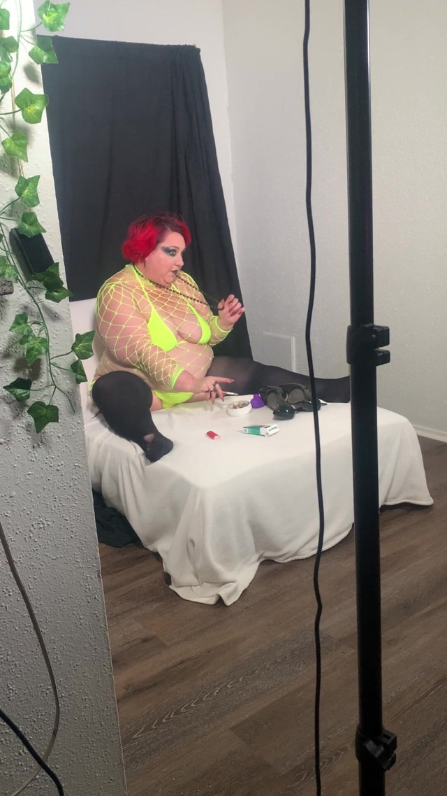 Behind the Scenes (Blanca Girl BBW)