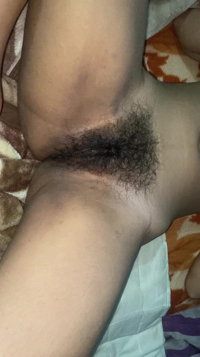 Hotgirl9: 18-jarig meisje vingert natte kut Desi Indisch orgasme masturbatie