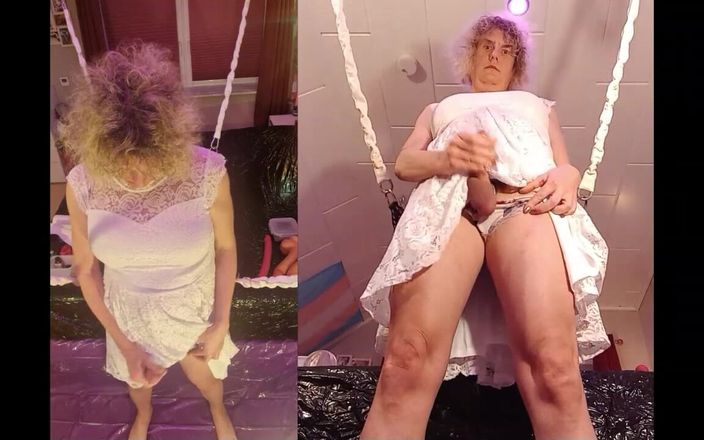 TSLillySophie: TS - Lilly Sophie Fleshlight fode em sling e gozada