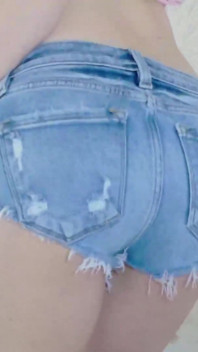 Jean Shorts Show off - Cum All Over Sophia Sinclaire's Jean Shorts - 4K Mp4