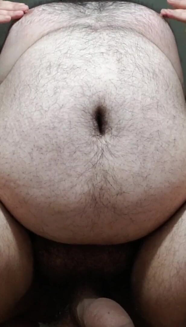 Chunky Belly Boy: Lagi asik mainin perut dan toket aduhainya