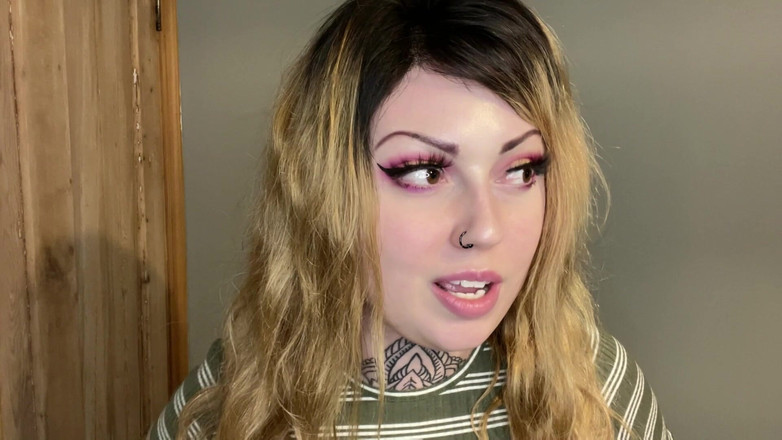 Miss Valentina: Покорное применение