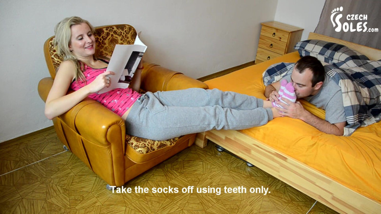 Czech Soles - foot fetish content: Good morning, my smelly feet