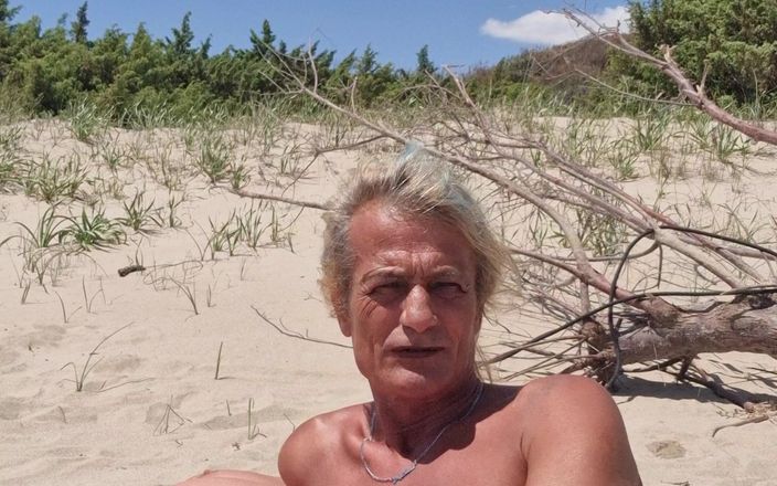 Gigi and David: Nudyści beach stripchat sex show Gigindave Shemale Girlfriend Public Encounter...