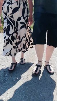 Promenade avec Nylonjunge à Birkenstocks