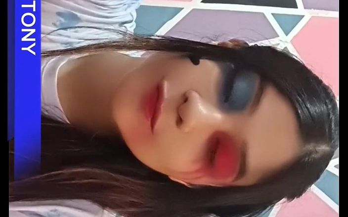 Yulieth Gomez: अधोवस्त्र आजमा रही मॉडल पकड़ी गई