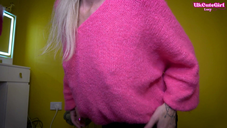 UKCuteGirl Lucy Lauren: Sekretne dzwony Step Sis - szarpnij się po zaciski na sutki