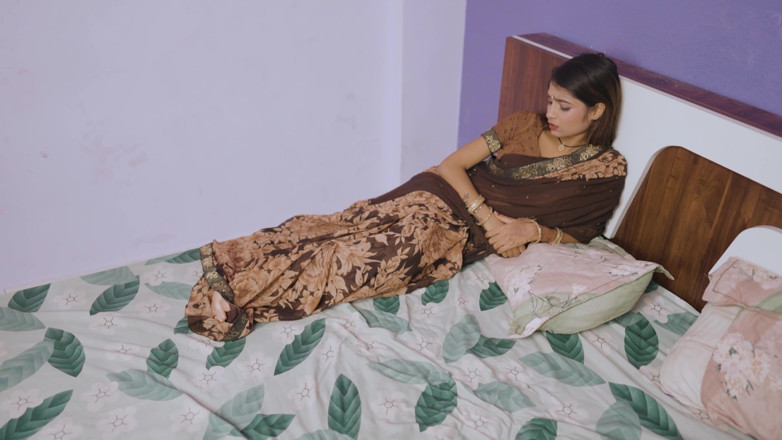 Desimaal69: Bhabhi Devar Ne sexy làm phẳng Karke Pata Liya Uske...