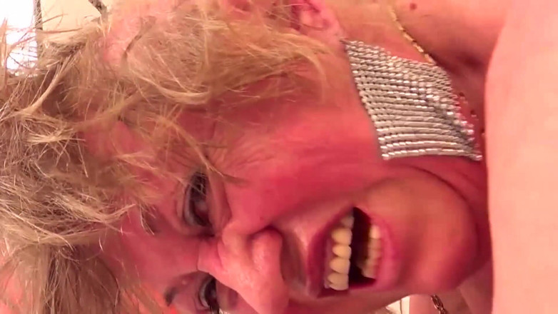 Mature Climax - 100% Mature Videos: Mi coño todavía está mojado por favor fóllala de nuevo
