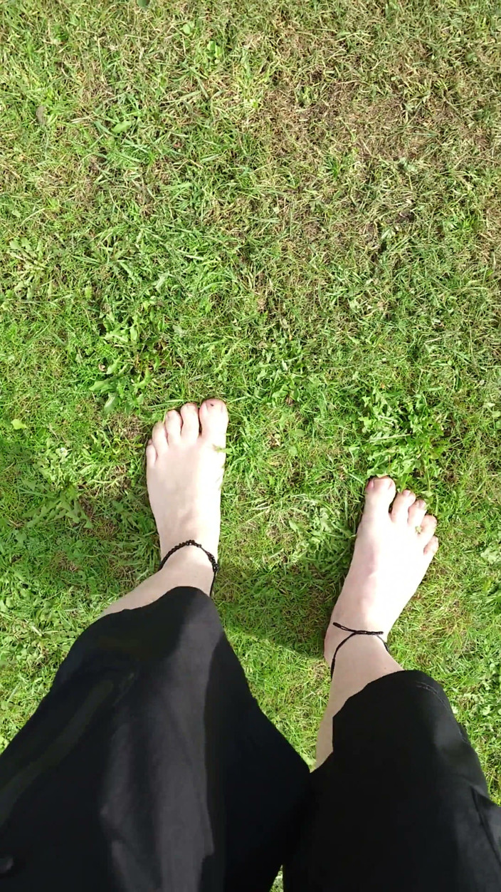 Footfetish: Barefoot in the September North Sea in Wangerland