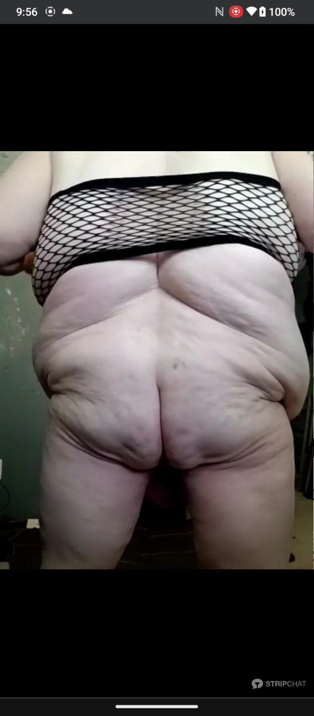 Pain princess studio: Solo visar upp Ass och Fupa