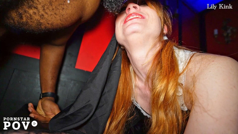 Lily kink: Sudut pandangan pertama: Biarawati merayu mahukan besar