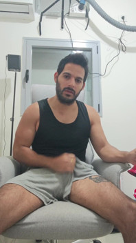 Anillo anillo puta abre tu puta boca y haz tu trabajo de follar