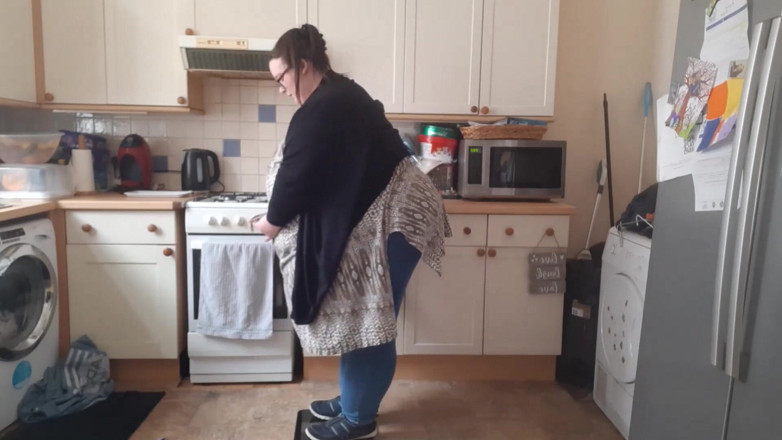 SSBBWLadyBrads: SSBBW weigh in struggles May 2021 result