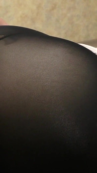 Travail de demi-gros cul en collants