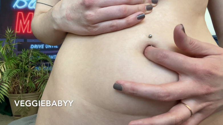 Veggiebabyy: Dedilhado e loção meu umbigo