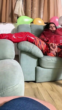 Thống trị red downjacket máy bay bà già bong bóng làm nhục. Cương cứng không thành công, cưỡi cu giả lớn và xuất tinh