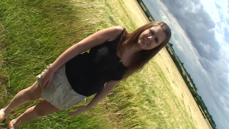 Digi Creationsxxx: British slut gives BBC bj to a stranger outdoors