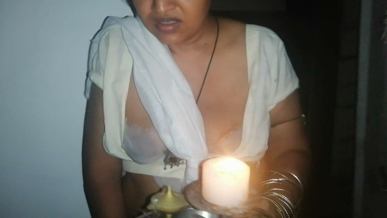 Tina Baby: Kembali dari kovil dan dia terlihat sangat seksi