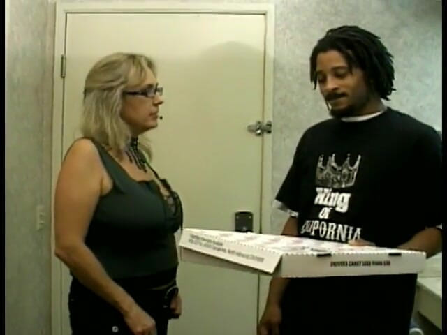 First Black Sexperience: Black guy working as pizza delivery provides feel bored aged...