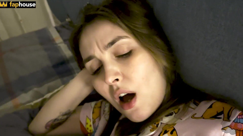 Alina Rai: Fucked stepmom in black hole while Stepfather is at work