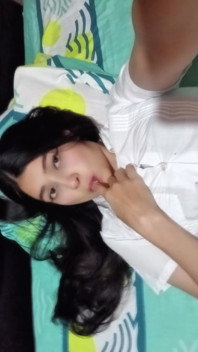 First Time on Business Trip but I'm Already Serving My Boss's Cock, Swallowing Cum