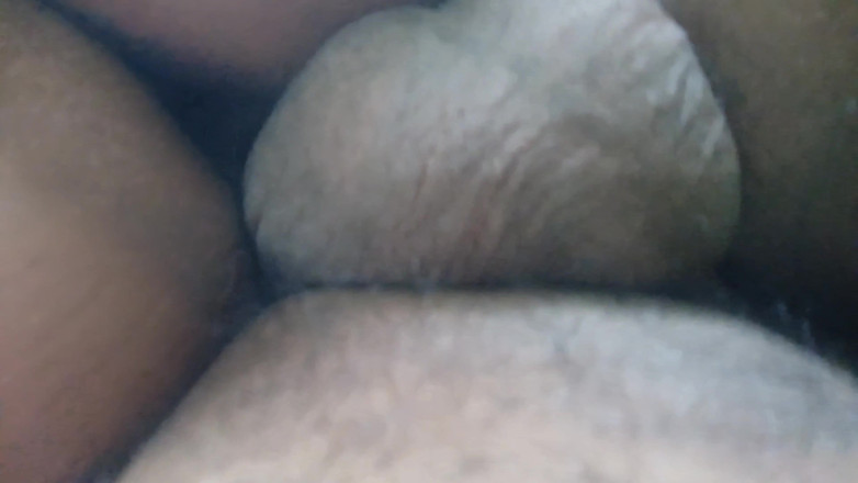 Wonder: 已婚女人在床上做牛仔姿势，以达到更好的高潮