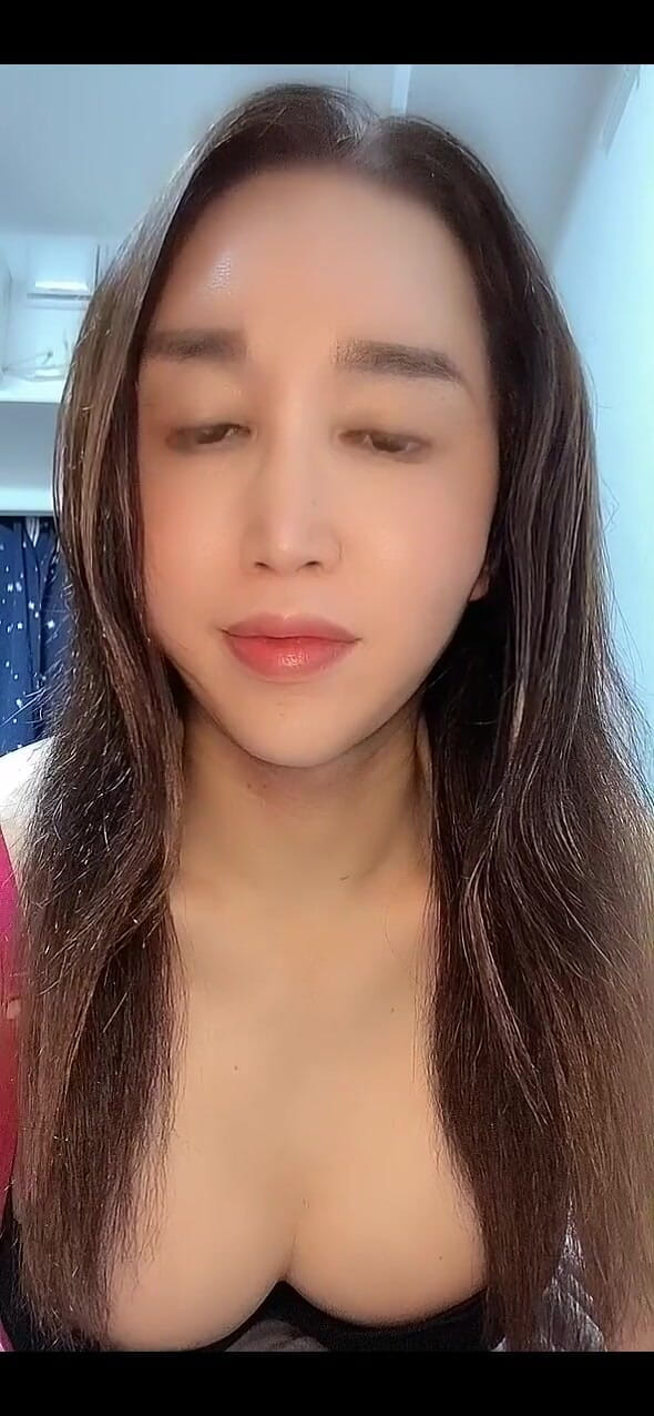 TS Shizuka: Masturbating in Sexy Bra and Panties