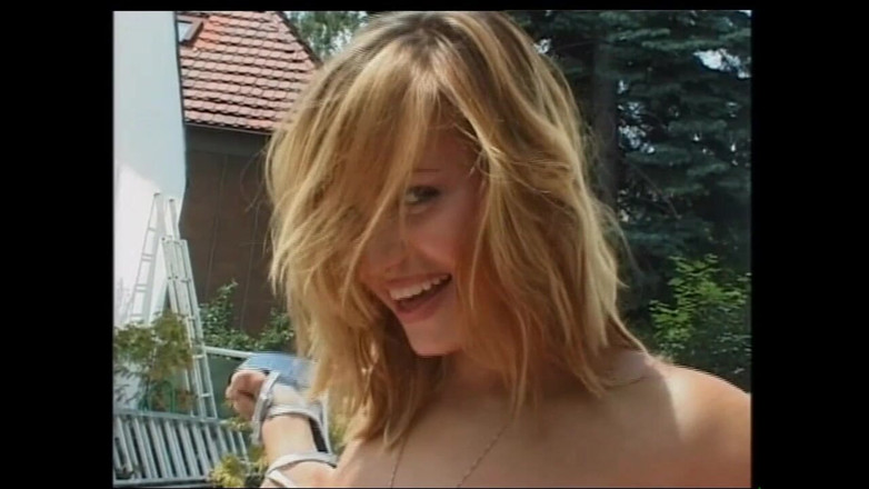 MUSCHI TV - our best full movie: レズビアンもチンポが好き