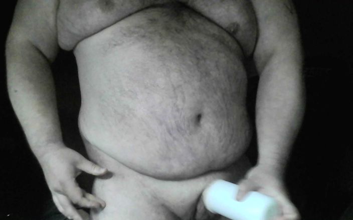 Jerking Perv: Šukám falešnou kundičku a tvrdě si honí péro, dokud se...