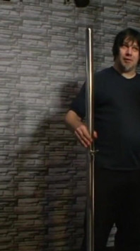 Großer dildo, muschi penetriert und demütigt