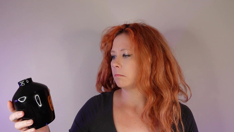 Deanna deadly: Wachstumstrank lässt geschäftsfrau wachsen!
