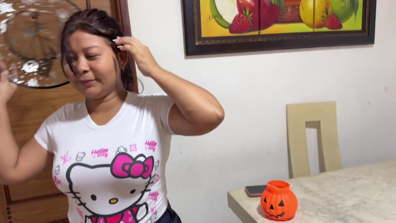 Crisanto999: So entkommt meine stieftante an einem normalen halloween-tag, als ihr...