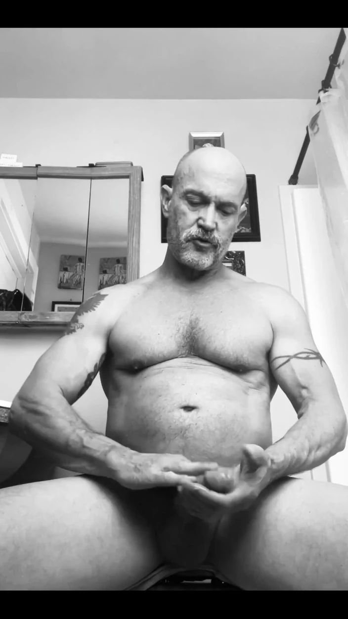 Marker Bate porn video – Late Bate