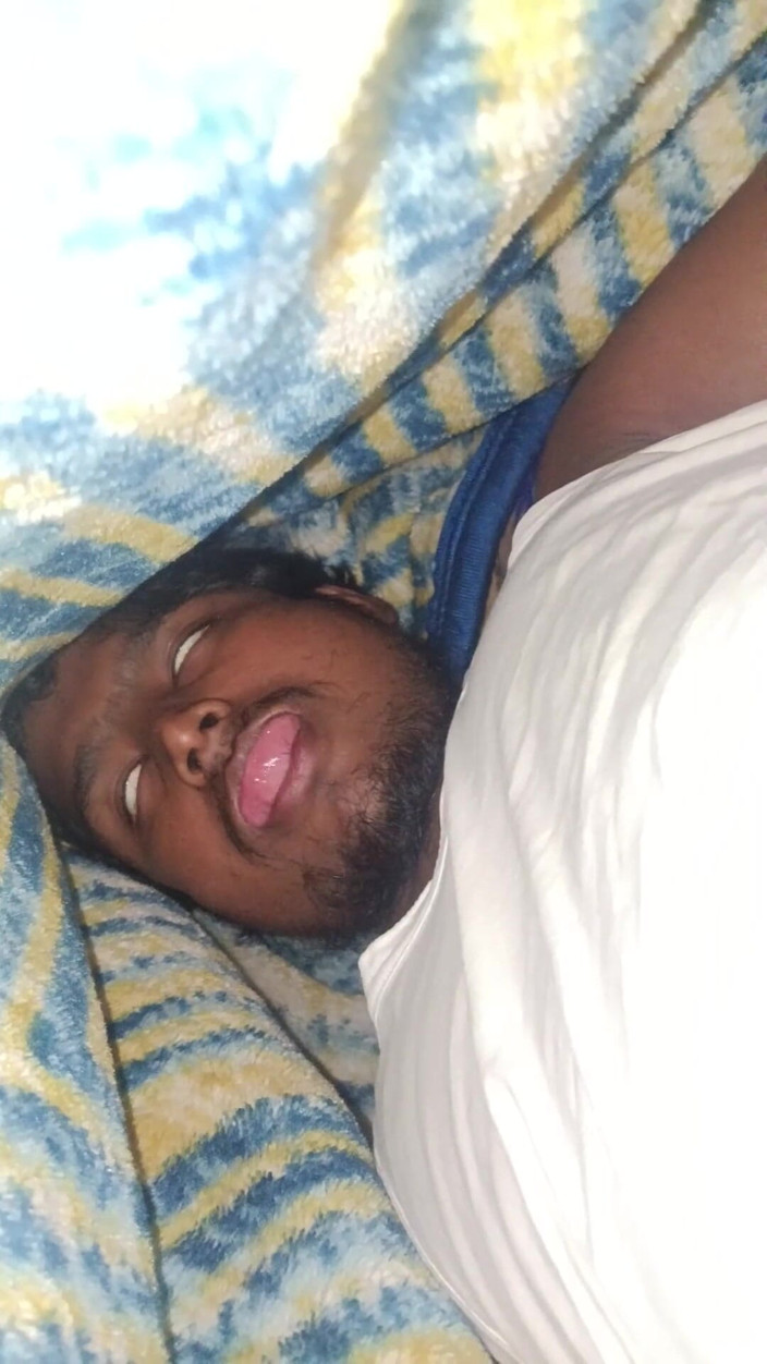 MD Barkat: Chłopiec akela budzi pragnienie