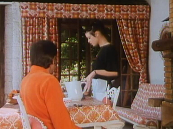 Java Consulting: France Lomays versautes Spanking, Baden &amp;anal Toben in Szene 7: "secrétaire Sans Culotte" (1979) -...