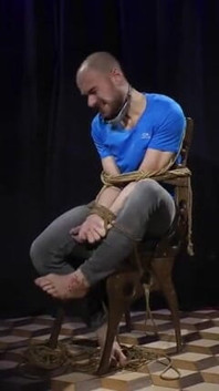 Zeus Hardcore Bondage Challenge8