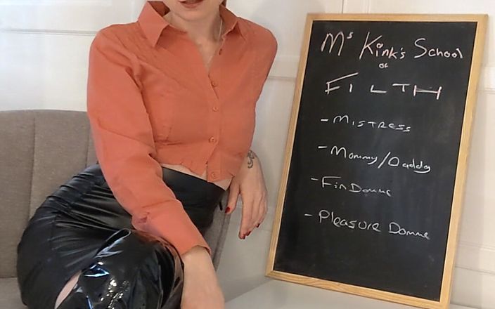 Lily kink: Ms Kinks College of Filth: la domina