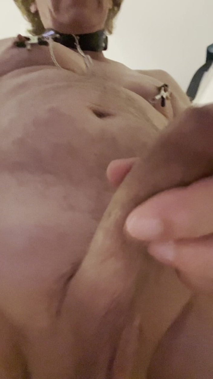 Mitchie: Min nya bröstvårtleksak