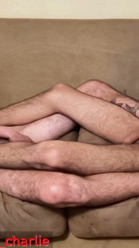 Mi Amigo Heterosexual Explora Su Fetiche De Pies Conmigo Y Ambos Disparamos Nuestras Cargas Por Toda Su Verga Peluda De Ocho Pulgadas