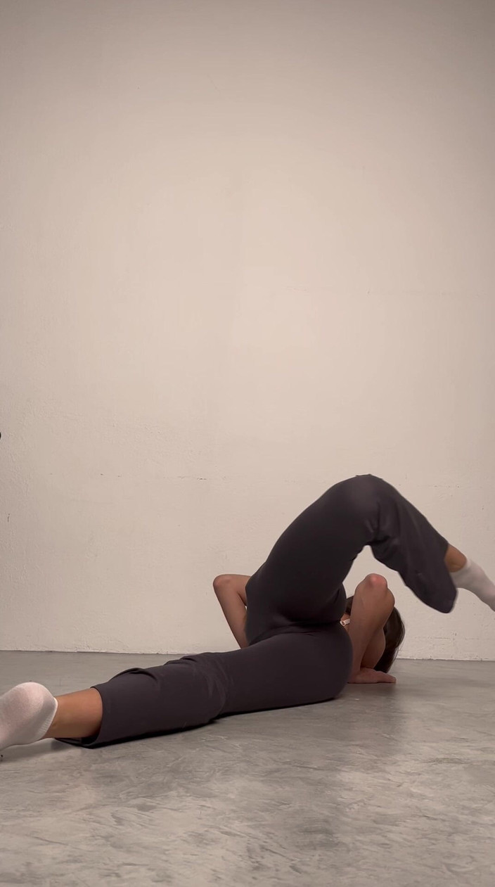 Skinny_lady69: レギンスとソックスヨガ