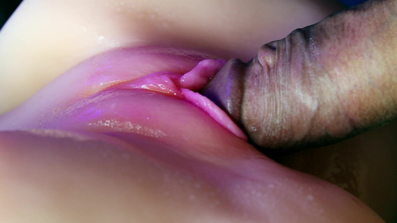 SEXY_GUYBEST: Il succoso primo piano della figa assorbe una porzione di...