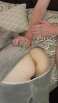 Милий анал в onesie