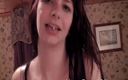 Homegrown Video: Jessica केबिन में लंड चूस रही है